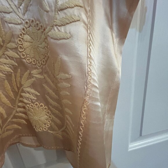 Cream-Colored Embroidered Peasant Blouse XL - Picture 11 of 12